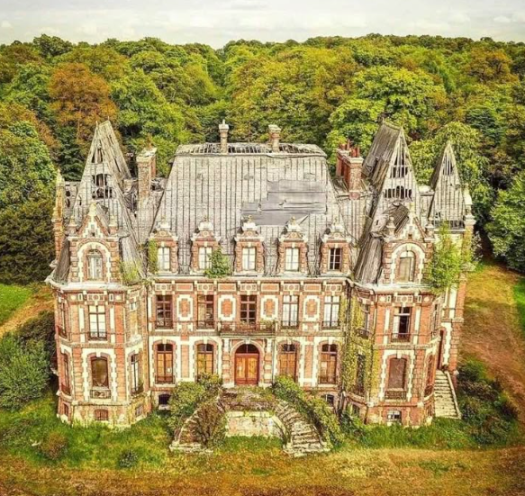 Château de l'Hermite, Belgium